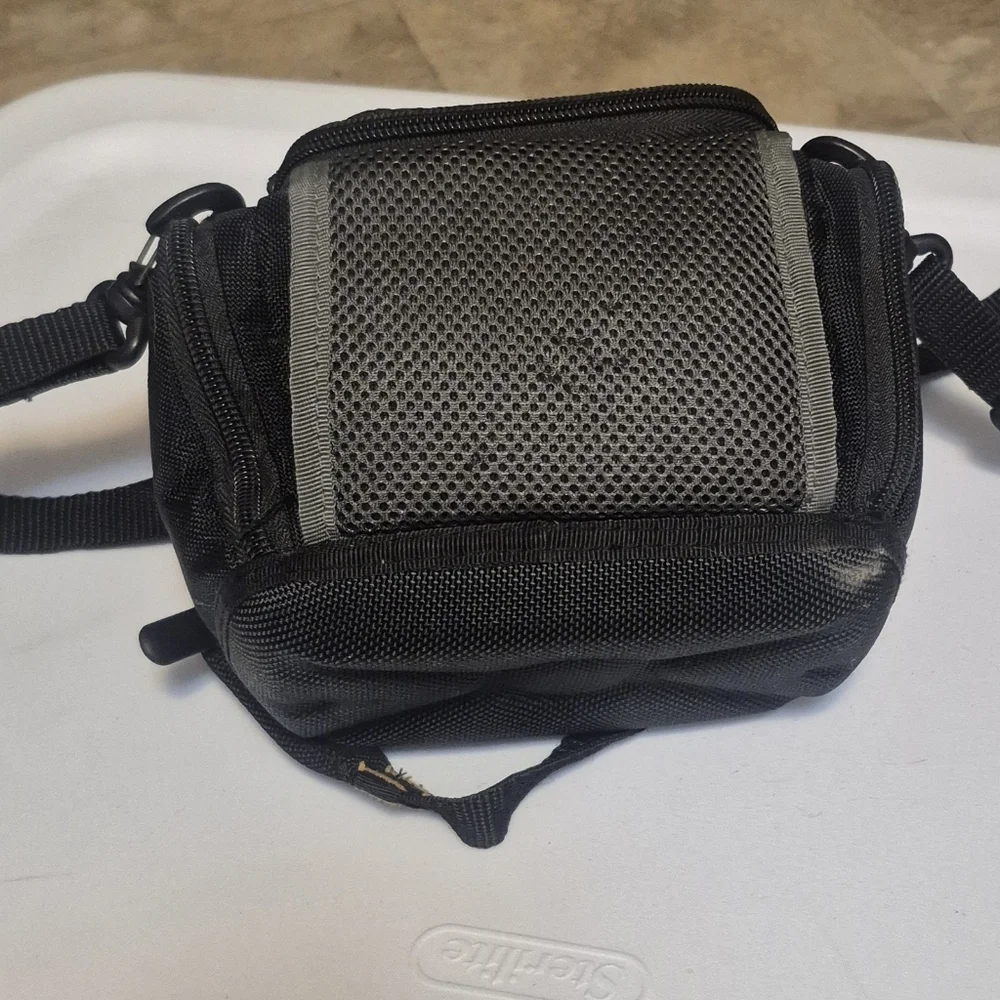 Case Logic Padded Camera Bag Shoulder Strap Compact DSLR Point & Shoot Black